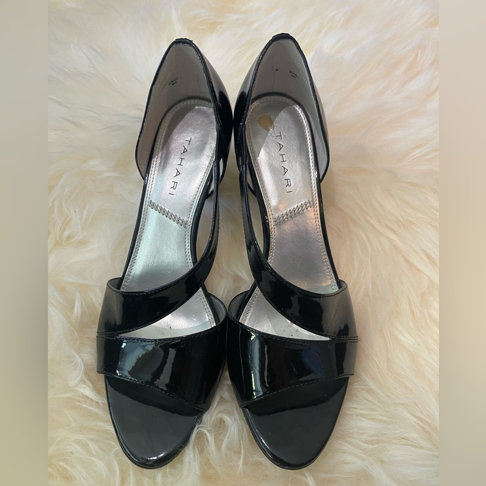 Tahari black short heels